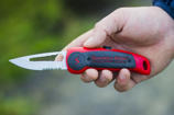 Gjerdetester med kniv